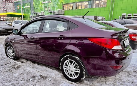 Hyundai Solaris II рестайлинг, 2011 год, 620 000 рублей, 3 фотография