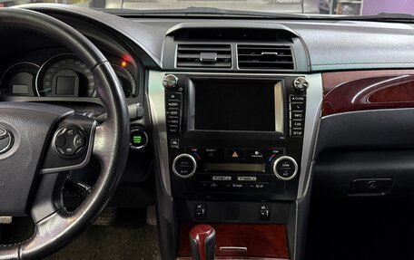 Toyota Camry, 2014 год, 1 850 000 рублей, 10 фотография