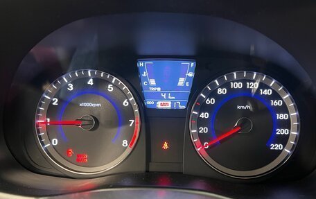 Hyundai Solaris II рестайлинг, 2011 год, 620 000 рублей, 12 фотография