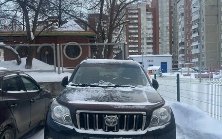 Toyota Land Cruiser Prado 150 рестайлинг 2, 2011 год, 2 650 000 рублей, 2 фотография