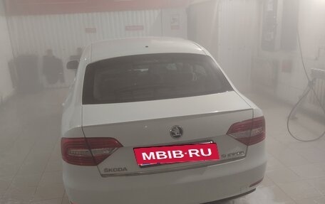 Skoda Superb III рестайлинг, 2014 год, 1 800 000 рублей, 5 фотография