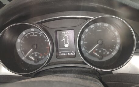 Skoda Superb III рестайлинг, 2014 год, 1 800 000 рублей, 11 фотография