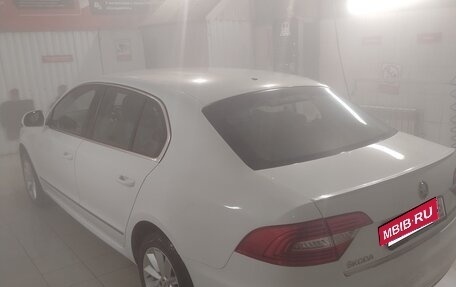 Skoda Superb III рестайлинг, 2014 год, 1 800 000 рублей, 4 фотография
