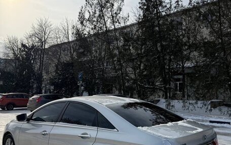 Hyundai Sonata VI, 2010 год, 1 050 000 рублей, 4 фотография