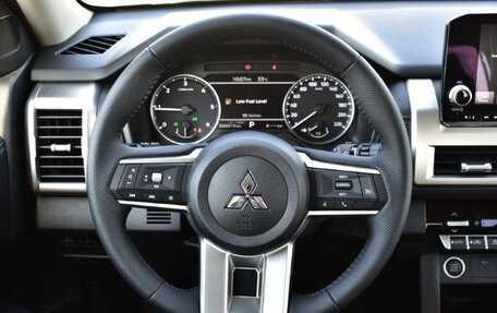 Mitsubishi L200, 2025 год, 4 450 000 рублей, 5 фотография