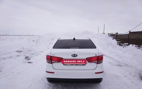 KIA Rio III рестайлинг, 2017 год, 860 000 рублей, 2 фотография