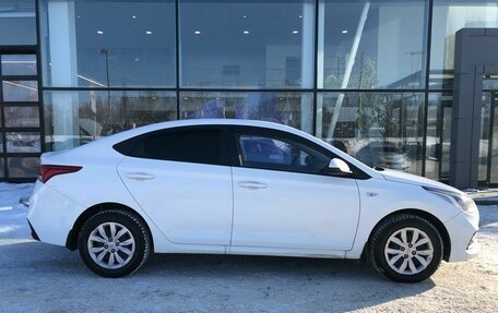 Hyundai Solaris II рестайлинг, 2018 год, 1 330 000 рублей, 6 фотография