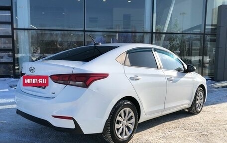 Hyundai Solaris II рестайлинг, 2018 год, 1 330 000 рублей, 2 фотография