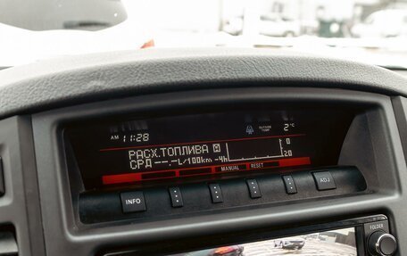 Mitsubishi Pajero IV, 2019 год, 2 455 000 рублей, 15 фотография