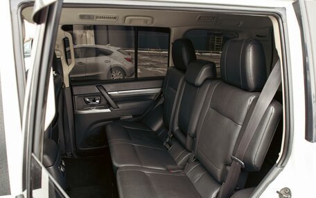 Mitsubishi Pajero IV, 2019 год, 2 455 000 рублей, 17 фотография