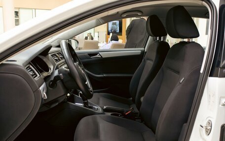 Volkswagen Jetta VI, 2017 год, 1 295 000 рублей, 11 фотография