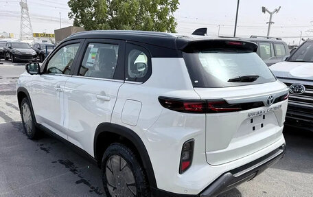 Toyota Urban Cruiser, 2026 год, 3 130 133 рублей, 3 фотография