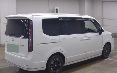 Honda Stepwgn, 2022 год, 2 727 000 рублей, 2 фотография