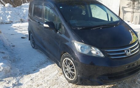 Honda Freed I, 2011 год, 1 199 000 рублей, 2 фотография