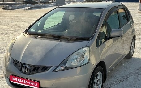 Honda Fit III, 2009 год, 680 000 рублей, 2 фотография