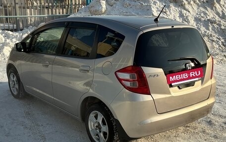 Honda Fit III, 2009 год, 680 000 рублей, 4 фотография