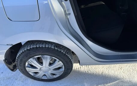 Renault Logan II, 2015 год, 950 000 рублей, 12 фотография