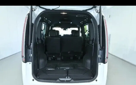 Honda Stepwgn, 2022 год, 2 634 000 рублей, 13 фотография