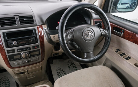 Toyota Ipsum II, 2003 год, 899 000 рублей, 10 фотография