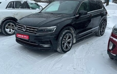Volkswagen Tiguan II, 2018 год, 2 950 000 рублей, 1 фотография