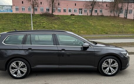 Volkswagen Passat B8 рестайлинг, 2020 год, 2 550 000 рублей, 7 фотография