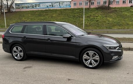 Volkswagen Passat B8 рестайлинг, 2020 год, 2 550 000 рублей, 8 фотография