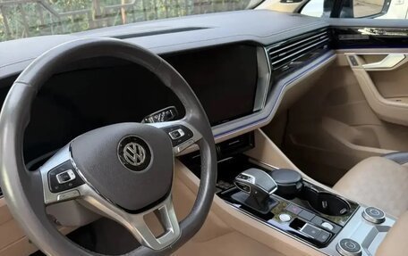 Volkswagen Touareg III, 2018 год, 5 000 000 рублей, 5 фотография