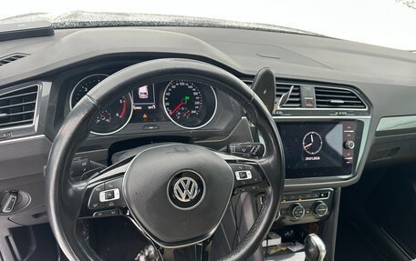 Volkswagen Tiguan II, 2018 год, 2 950 000 рублей, 13 фотография