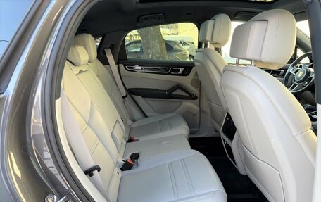 Porsche Cayenne III, 2021 год, 10 899 000 рублей, 21 фотография