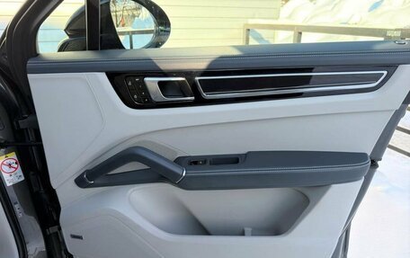 Porsche Cayenne III, 2021 год, 10 899 000 рублей, 23 фотография