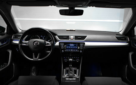 Skoda Superb III рестайлинг, 2018 год, 2 250 000 рублей, 8 фотография