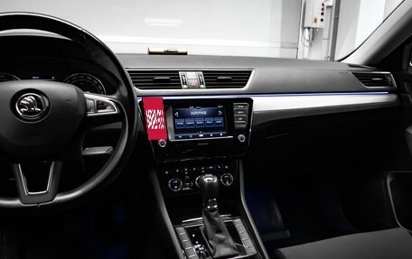 Skoda Superb III рестайлинг, 2018 год, 2 250 000 рублей, 20 фотография