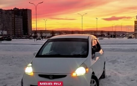 Honda Fit III, 2003 год, 350 000 рублей, 6 фотография