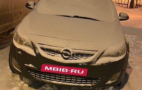 Opel Astra J, 2011 год, 650 000 рублей, 3 фотография