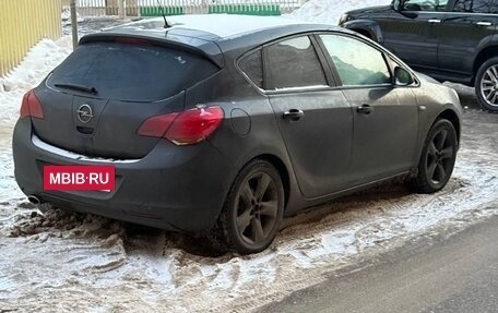 Opel Astra J, 2011 год, 650 000 рублей, 2 фотография
