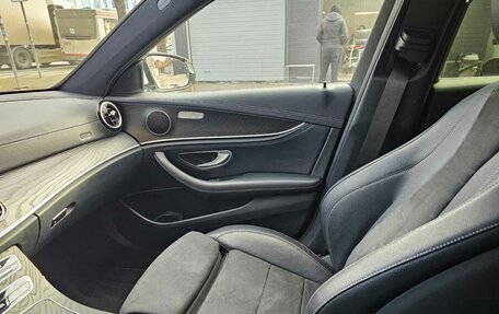 Mercedes-Benz E-Класс, 2021 год, 5 300 000 рублей, 16 фотография