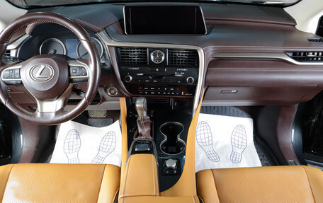 Lexus RX IV рестайлинг, 2018 год, 4 499 000 рублей, 13 фотография