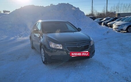 Chevrolet Cruze II, 2010 год, 585 000 рублей, 6 фотография