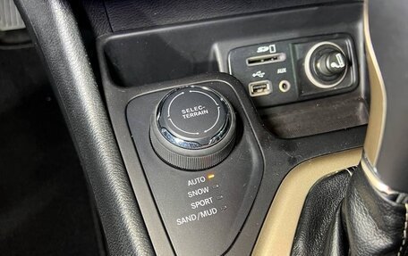 Jeep Cherokee, 2014 год, 1 750 000 рублей, 11 фотография