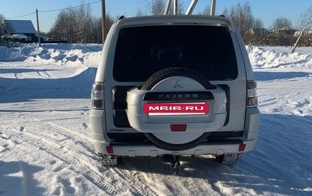 Mitsubishi Pajero IV, 2014 год, 2 700 000 рублей, 4 фотография