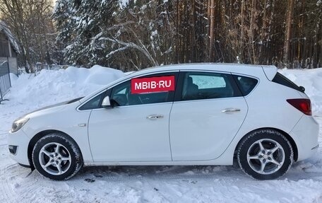 Opel Astra J, 2013 год, 1 300 000 рублей, 8 фотография