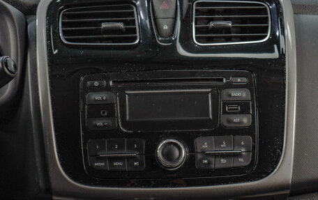 Renault Logan II, 2016 год, 799 000 рублей, 13 фотография