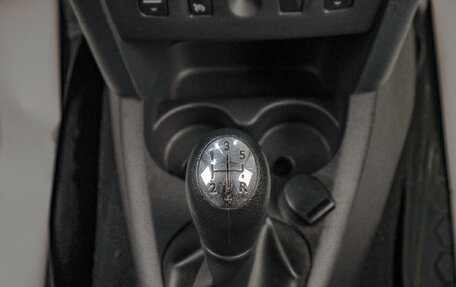 Renault Logan II, 2016 год, 799 000 рублей, 15 фотография