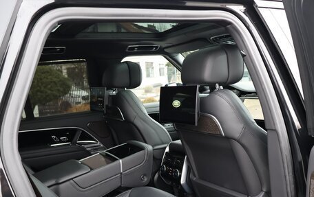 Land Rover Range Rover IV рестайлинг, 2025 год, 32 990 000 рублей, 10 фотография