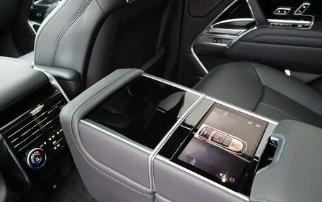 Land Rover Range Rover IV рестайлинг, 2025 год, 32 990 000 рублей, 9 фотография