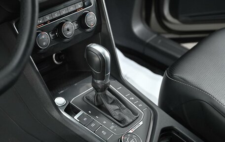 Volkswagen Tiguan II, 2017 год, 1 705 000 рублей, 11 фотография