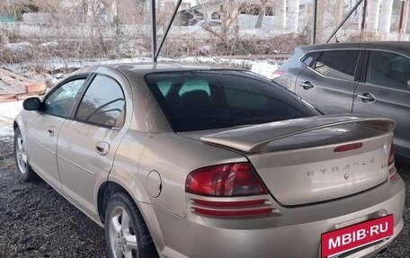 Dodge Stratus II, 2004 год, 140 000 рублей, 5 фотография