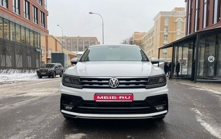 Volkswagen Tiguan II, 2018 год, 3 650 000 рублей, 5 фотография