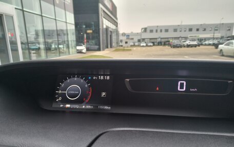 Nissan Serena IV, 2018 год, 2 410 000 рублей, 24 фотография