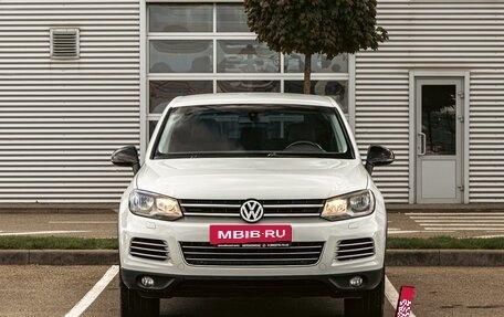 Volkswagen Touareg III, 2014 год, 1 995 000 рублей, 2 фотография